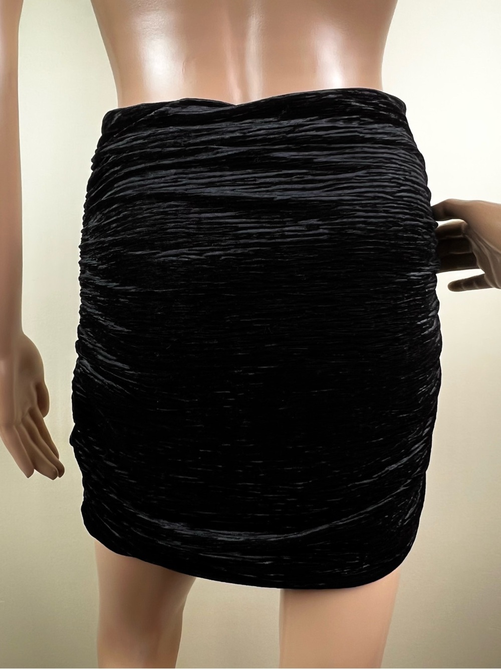 NEW NAKED WARDROBE BLACK VELVET MINI SKIRT - Picture 4 of 4